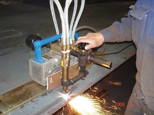 Газорізальні машини MESSER Secator