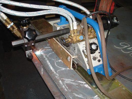 Газорізальні машини MESSER Secator