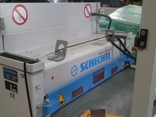 Електромеханічна гільйотина Schechtl SMT 200 / STD
