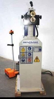 Зиг-машина с электроприводом Bendmak SWM-125 Толщина металов 1.25 мм Вылет роликов 120 мм