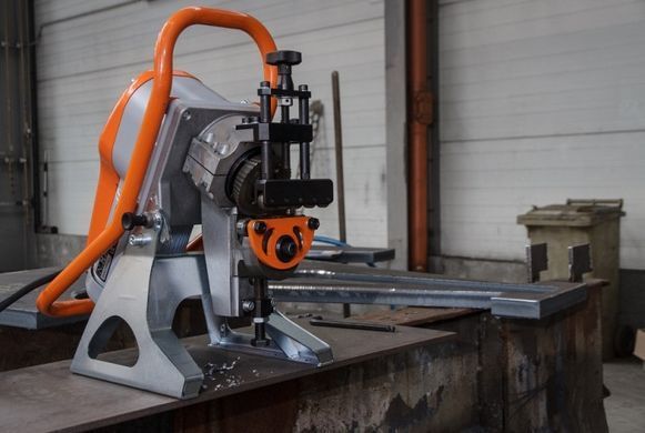 Автоматический кромкоскалывающий станок UZ-12 NKO Machines (Чехия)